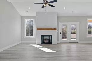 11573 New Cut Rd, Campobello, SC 29322 - Photo 8