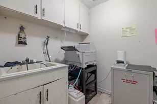 111 W Rutledge Ave, Gaffney, SC 29340 - Photo 28