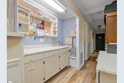 111 W Rutledge Avenue, Gaffney, SC 29340 - Photo 20