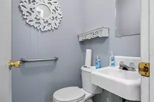 111 W Rutledge Ave, Gaffney, SC 29340 - Photo 12