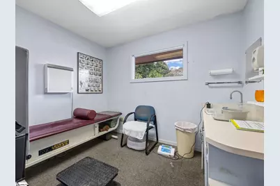 111 W Rutledge Avenue, Gaffney, SC 29340 - Photo 24