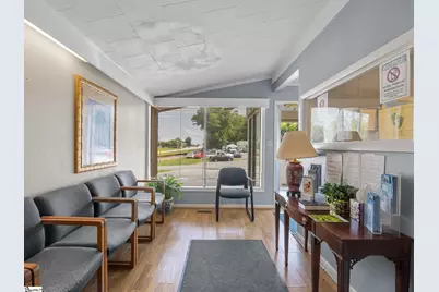 111 W Rutledge Avenue, Gaffney, SC 29340 - Photo 2