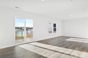 221 Roocroft Ct, Fountain Inn, SC 29644 - Photo 10