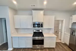 1629 Savannah Mls Dr, Spartanburg, SC 29303 - Photo 8