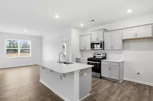 116 Depot Cir, Greenwood, SC 29646 - Photo 12