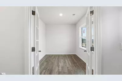 117 Depot Circle, Greenwood, SC 29646 - Photo 4