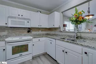 5 Bailess Ct, Greer, SC 29650 - Photo 8