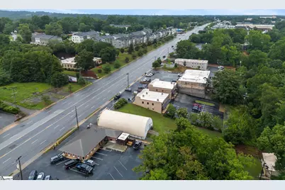 730 Wade Hampton Boulevard, Greenville, SC 29609 - Photo 6