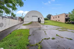 730 Wade Hampton Blvd, Greenville, SC 29609 - Photo 18