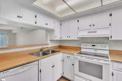 2530 E North Street #Unit 11B, Greenville, SC 29615 - Photo 2