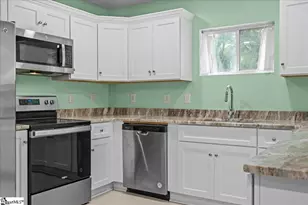 16 Bradley St, Greenville, SC 29611 - Photo 10