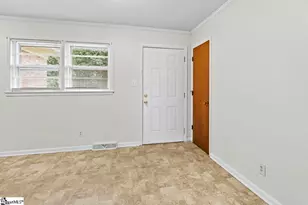 107 Avondale Rd, Greenwood, SC 29649 - Photo 6