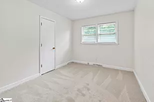 107 Avondale Rd, Greenwood, SC 29649 - Photo 12