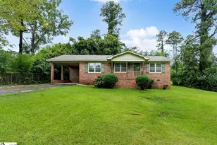 107 Avondale Rd, Greenwood, SC 29649 - Photo 2