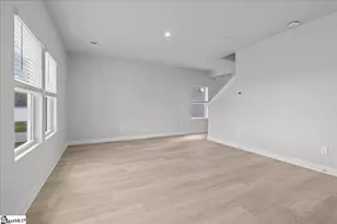 666 Cozy Blf Rd, Spartanburg, SC 29301 - Photo 8