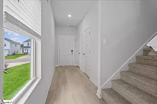 666 Cozy Blf Rd, Spartanburg, SC 29301 - Photo 6