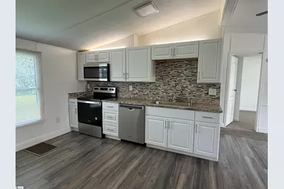 61 Meadowland Drive, Fountain Inn, SC 29644 - Photo 6