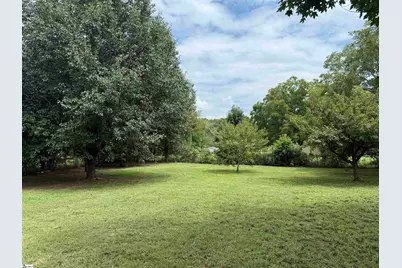 61 Meadowland Drive, Fountain Inn, SC 29644 - Photo 2