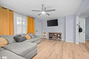 4 Melrose Rd, Greenville, SC 29605 - Photo 6