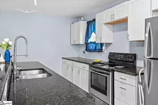 4 Melrose Rd, Greenville, SC 29605 - Photo 8