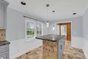 1806 Fork Shoals Rd, Greenville, SC 29605 - Photo 6