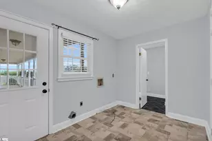 1806 Fork Shoals Rd, Greenville, SC 29605 - Photo 24