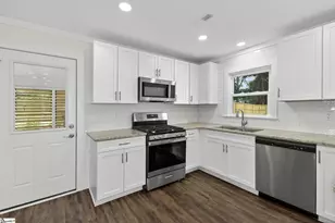 127 Wilbon Cir, Simpsonville, SC 29681 - Photo 10