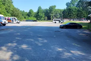 712 Brooks Rd, Mauldin, SC 29662 - Photo 8