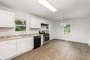 320 Crosby Cir, Greenville, SC 29605 - Photo 10