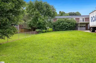 912 S Main St, Greer, SC 29650 - Photo 14