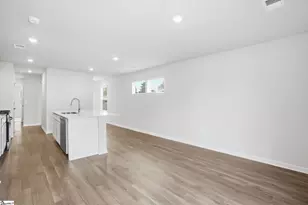 25 New Dunham Bridge Rd, Greenville, SC 29611 - Photo 8