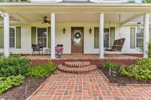 115 Heathwood Rd, Easley, SC 29640 - Photo 2