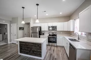 7 Lawrence St, Inman, SC 29349 - Photo 2