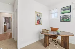 9 Hawthorne Ln, Greenville, SC 29605 - Photo 48