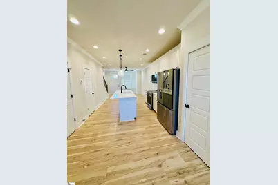 9 Hawthorne Lane #Unit 103, Greenville, SC 29605 - Photo 8