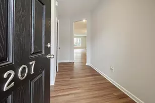 207 Spartina Ct, Spartanburg, SC 29307 - Photo 2
