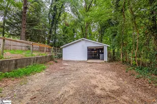 131 S Cleveland Park Dr, Spartanburg, SC 29303 - Photo 28