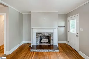131 S Cleveland Park Dr, Spartanburg, SC 29303 - Photo 2