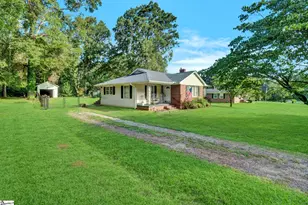 107 Forest Dr, Laurens, SC 29360 - Photo 4