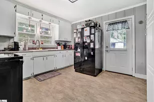 107 Forest Dr, Laurens, SC 29360 - Photo 20