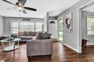 107 Forest Dr, Laurens, SC 29360 - Photo 10