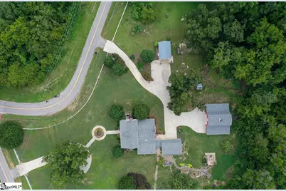 733 Willard Road, Greenwood, SC 29649 - Photo 2