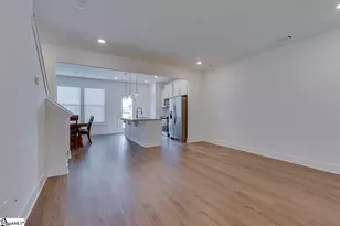 71 Mardale Ln, Greenville, SC 29609 - Photo 8