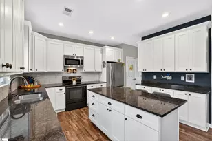 103 Hollander Dr, Taylors, SC 29687 - Photo 2