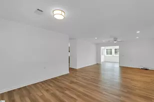 403 Lakeside Cir, Greenville, SC 29615 - Photo 4