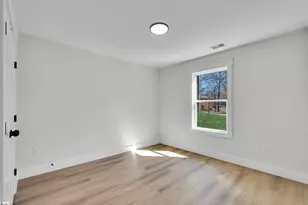 1037 W Broad St, Iva, SC 29655 - Photo 16