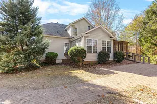100 Yorkswell Ln, Greenville, SC 29607 - Photo 32