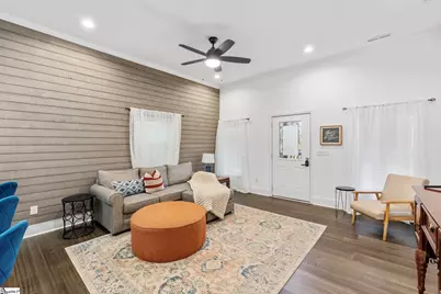 36 E Main Street, Greenville, SC 29611 - Photo 6
