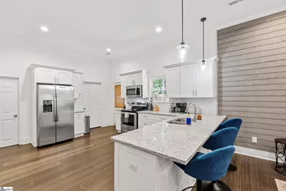 36 E Main Street, Greenville, SC 29611 - Photo 8
