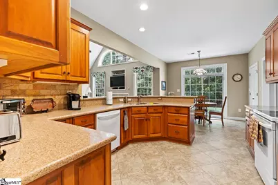 219 Compass Point, Ninety Six, SC 29666 - Photo 6